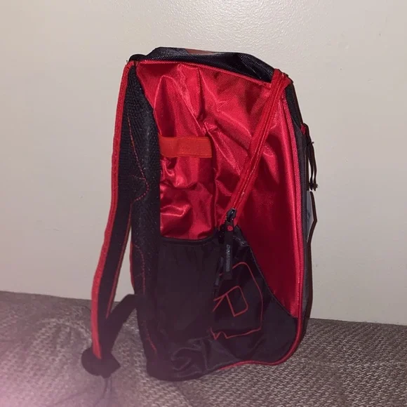 BRAND NEW WITH TAGS DEMARINI VOODOO JUNIOR BACKPACK - Picture 2 of 6